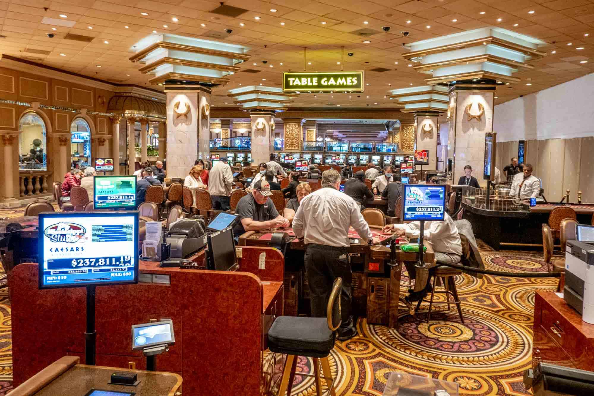 Poker Elleri Nasıl Optimize Edilir?